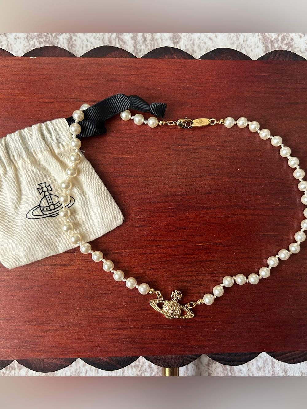 Vivienne Westwood Gold Mini Bas Relief Pearl Choker